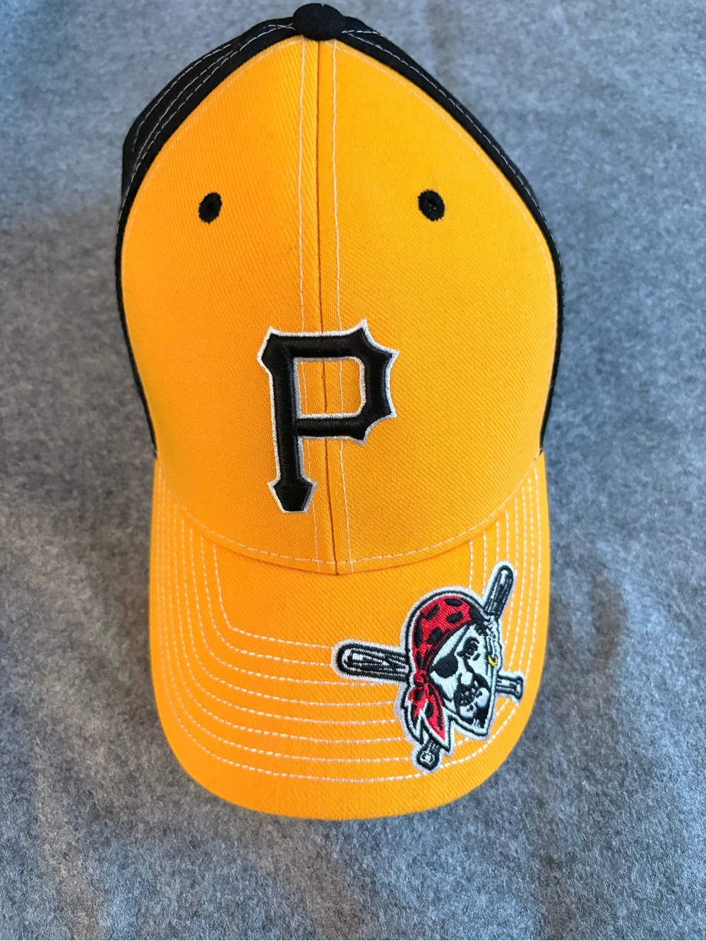 Pittsburgh Pirates MLB Fan Favorite Gold Black Hat OS